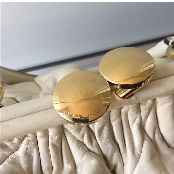 Marc Jacobs white leather bag with gold chain - Picture 2 of 10